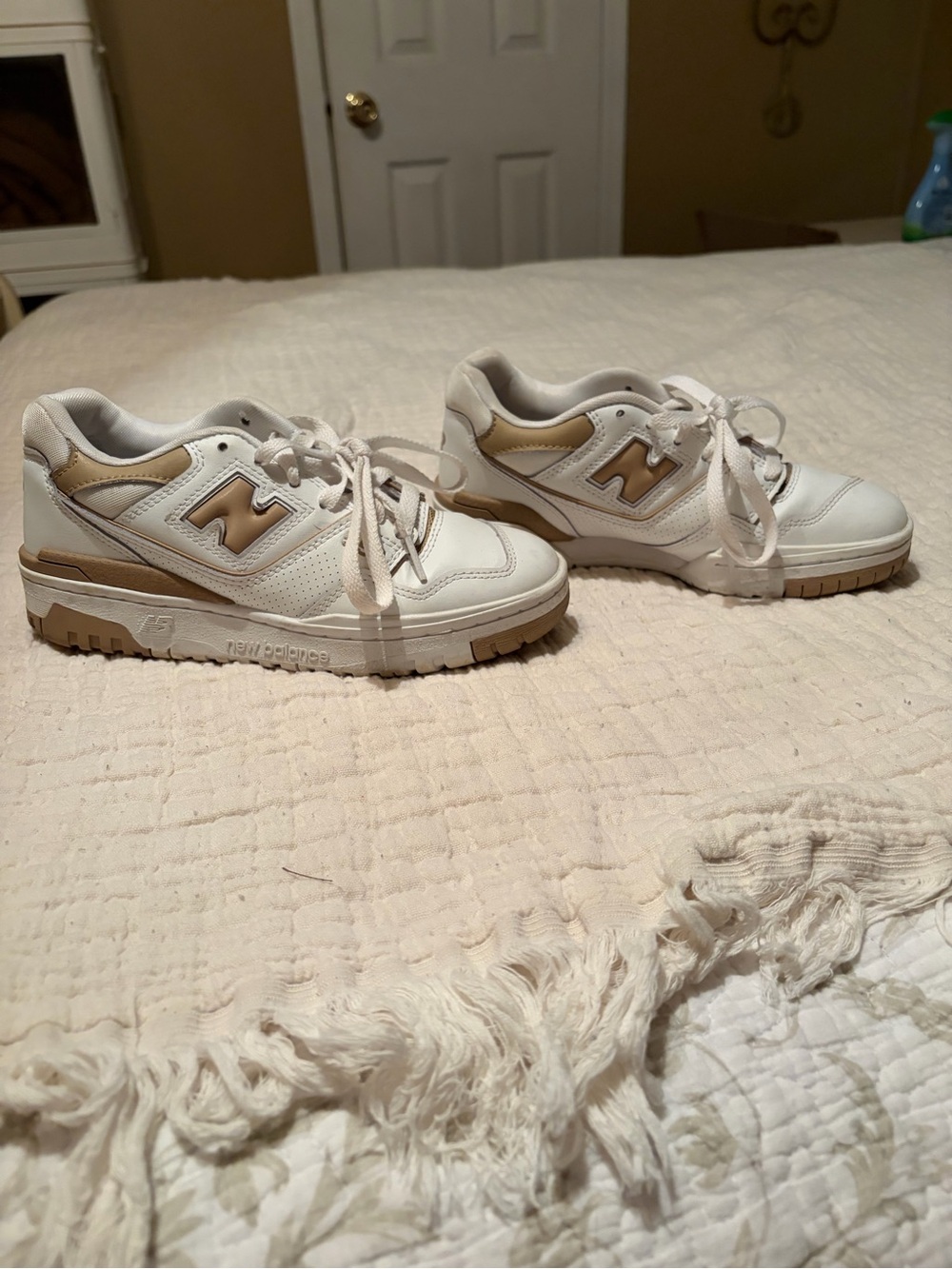 New Balance Cream & Tan Low-Top Trainers